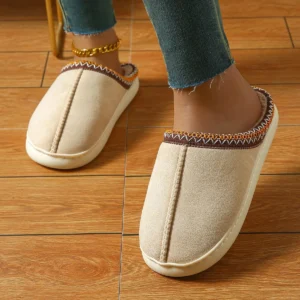 BERANMEY Fashionable Fall Winter Thick Soled Furry Slippers For Women Cozy Warm Cotton Booties Buckle Detail Stylish Insulated Indoor Outdoor Use
