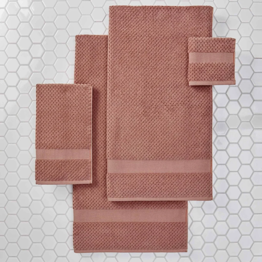 Better Homes Signature Soft Popcorn Bath Towel – Old Rose Comfort — close-up detail of design and finish