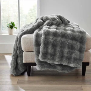 BHG FAUX FUR THR VD