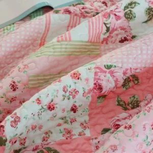 Evenhug Quilts 3 Piece Pink Patchwork Floral Quilt Set With Shams