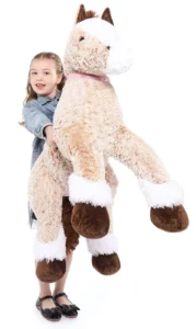 furReal Maggie the Feed & Follow Cow, 11 Inch Interactive Plush Cow