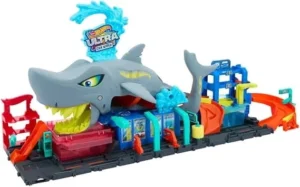 Hot Wheels City Ultra Shark Car Wash with Color Reveal Toy Car in 1 64 Scale