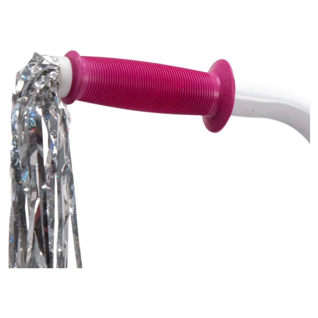 Huffy 20-inch Sea Star Girls’ Bike – Blue & Pink Design β close-up detail of design and finish