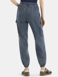 No Boundaries Cargo Joggers, 28” Inseam, Women’s