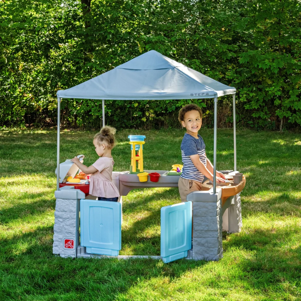 Step2 All Around Play Pavilion – Engaging Outdoor Fun Center β close-up detail of design and finish