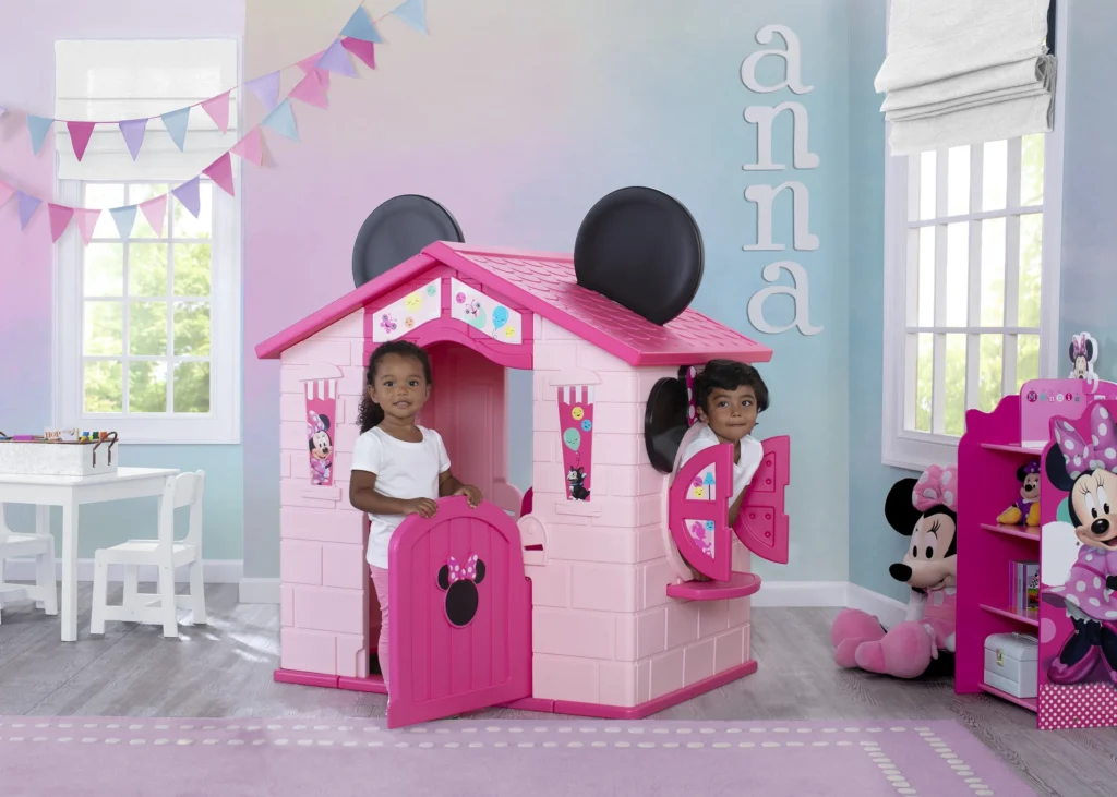 Disney Minnie Mouse Indoor Outdoor Playhouse – Easy Assembly Fun — close-up detail of design and finish