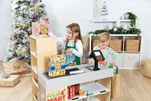 Melissa & Doug Freestanding Wooden Grocery Store – FSC Certified